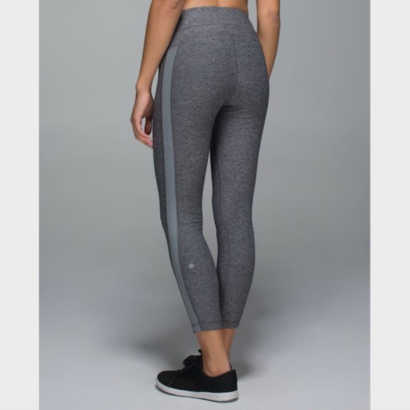 Lululemon Grey Silver Light Speed Tight Leggings Pants Size CAN 6 AUS 10 Active - Picture 4 of 12